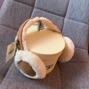NWT Ugg Earmuffs